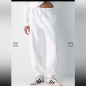 Aritzia Cozy Sweatfleece Mega Jogger white